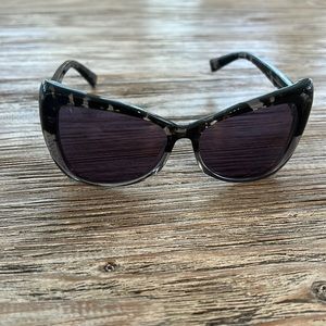 House of Harlow 1960 Sunglasses